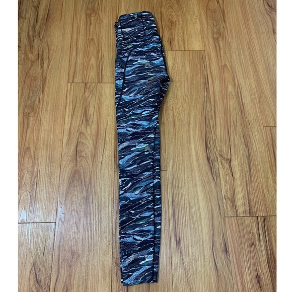 Lululemon Fast And Free 7/8 Tight Leggings - Picture 7 of 16